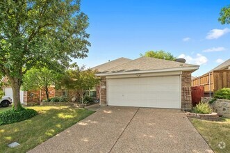 Building Photo - 5013 Stonecrest Dr