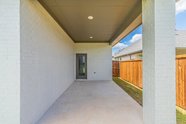 Building Photo - 316 Amenduni Ln