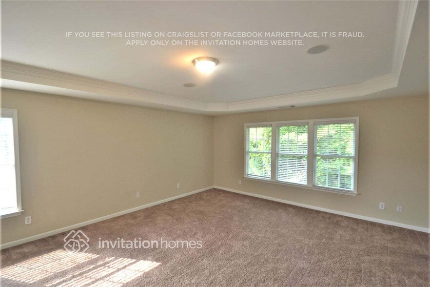 Building Photo - 5556 Jamerson Dr