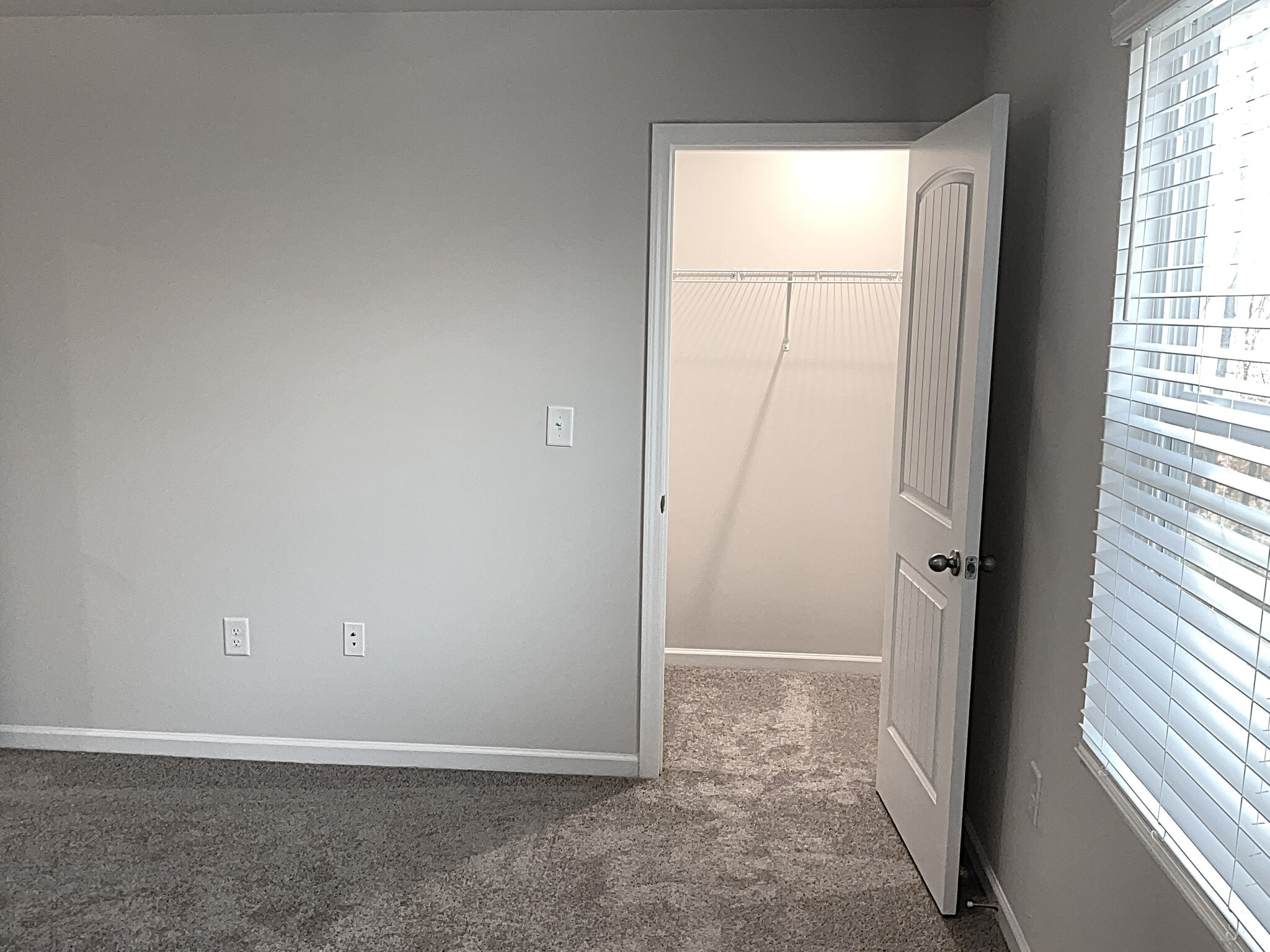 Building Photo - 3120 Emberly Dr