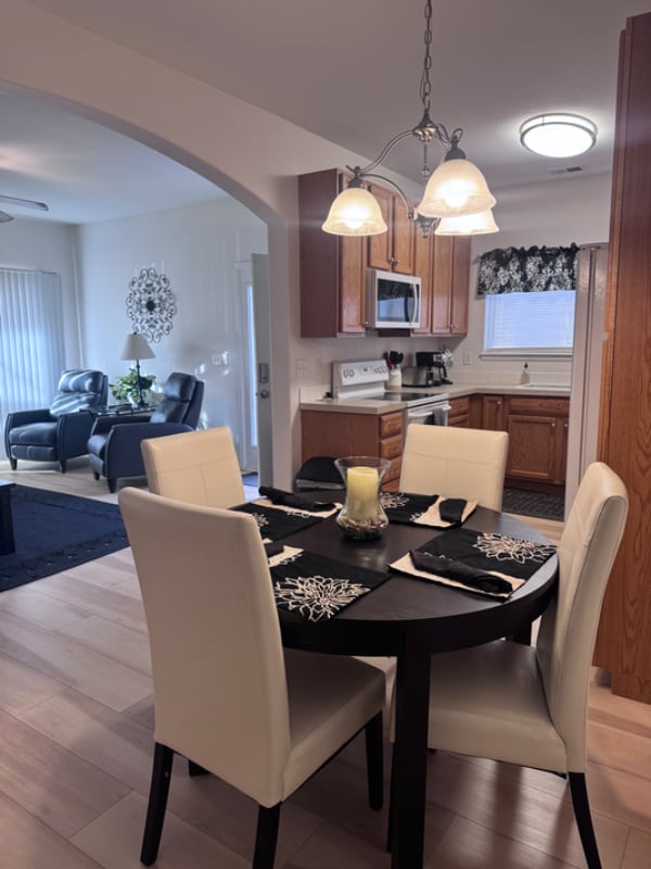 Building Photo - 4695 Hahns Peak Dr