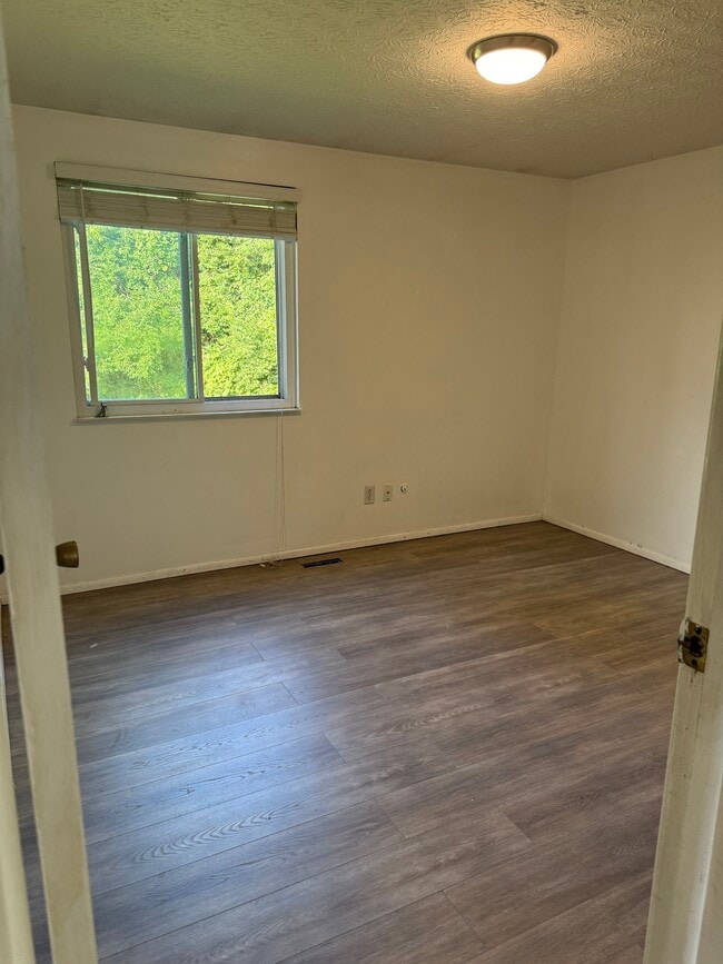 Building Photo - 1770 Minturn Dr