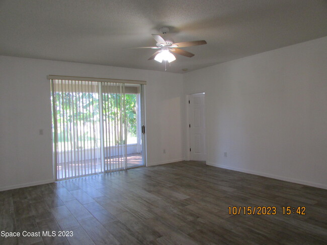 Building Photo - 4192 Collinwood Dr