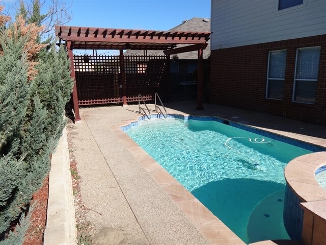 Building Photo - 1113 Skylark Dr
