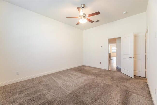 Building Photo - 7105 Wildflower Wy