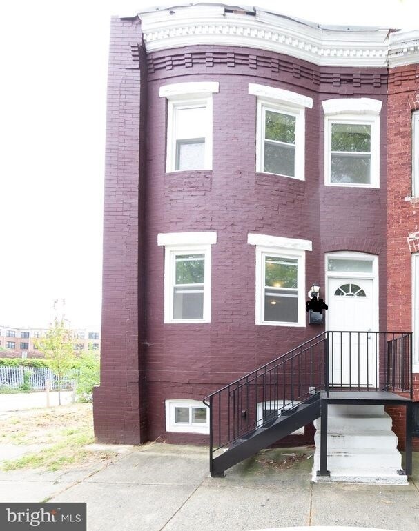 Primary Photo - 421 Federal St