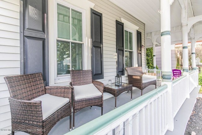 Building Photo - 105 Webb Ave