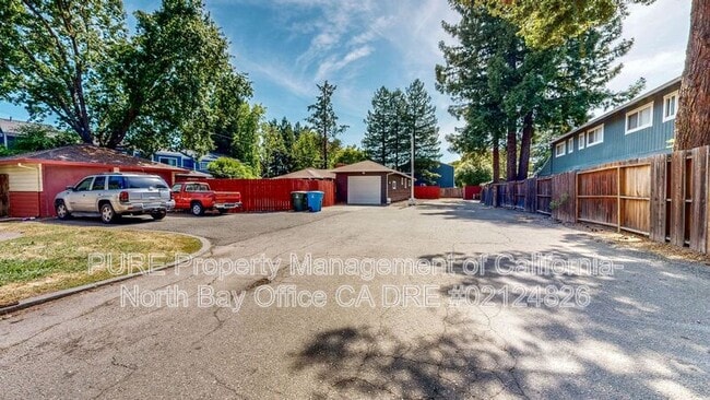 Building Photo - 791 Dutton Ave