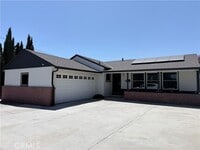 Building Photo - 527 N San Antonio Ave