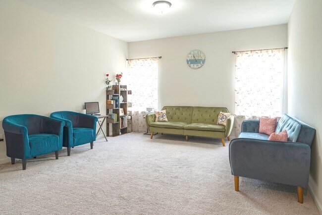 Building Photo - Spacious 4BR House in Raleigh
