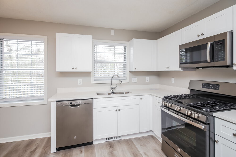 Building Photo - 1929 Knipe Dr SW