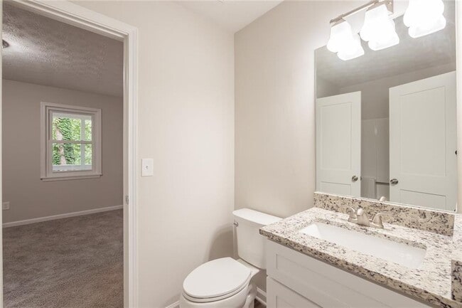 Building Photo - 2010 Lakeside Trail