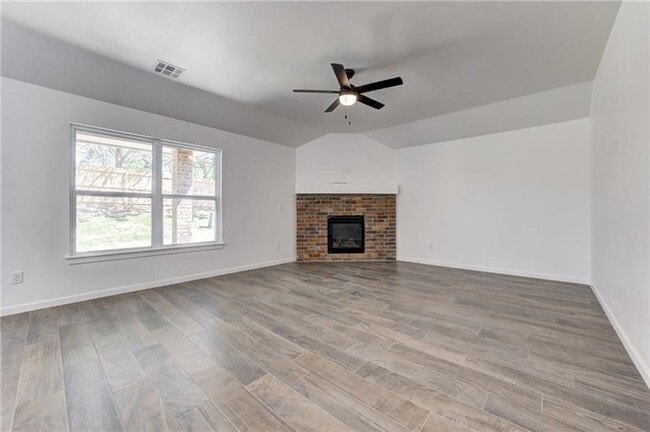 Building Photo - New Home For Lease in Noble!