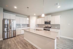 Building Photo - 744 Shepperton Wy