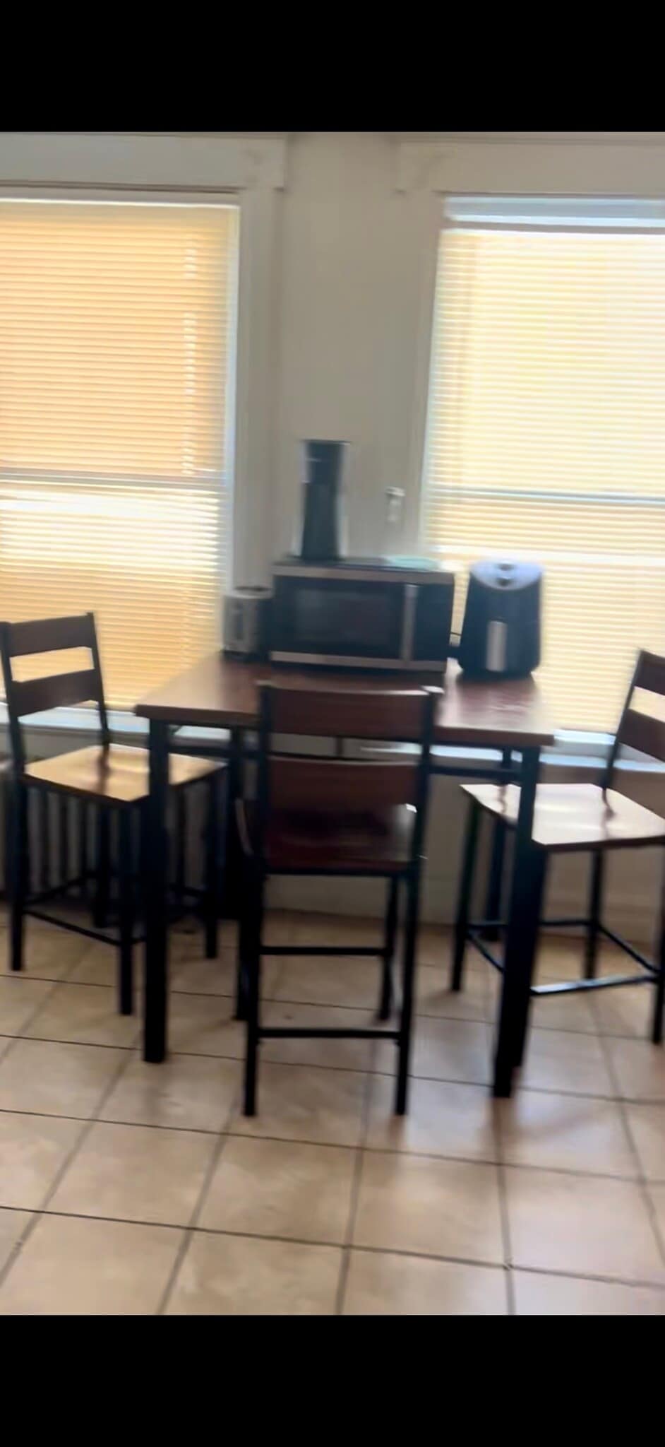 Building Photo - 77 2nd St