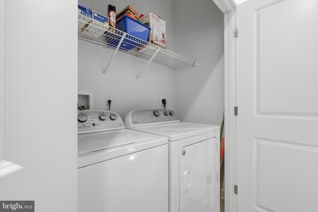 Building Photo - 7206 Wood Mdw Wy