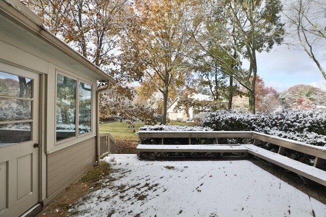 Building Photo - 453 Buckhorn Ct