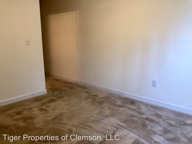 Building Photo - 3 br, 3 bath House - 701 Harts Cove Way