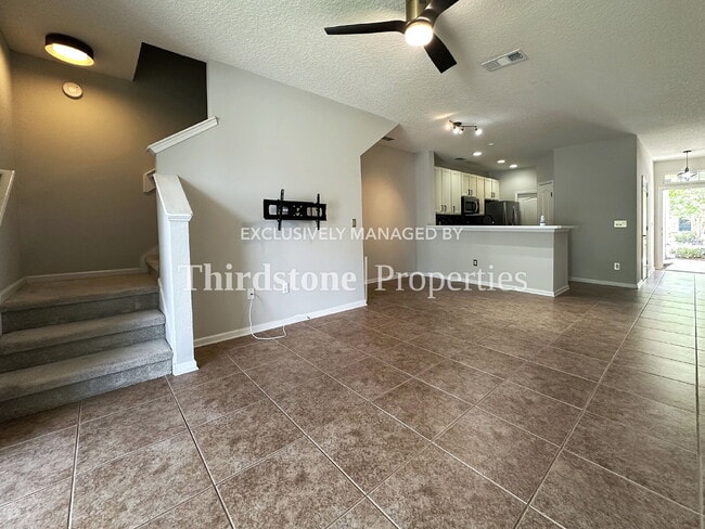 Building Photo - 6131 Bartram Village Dr