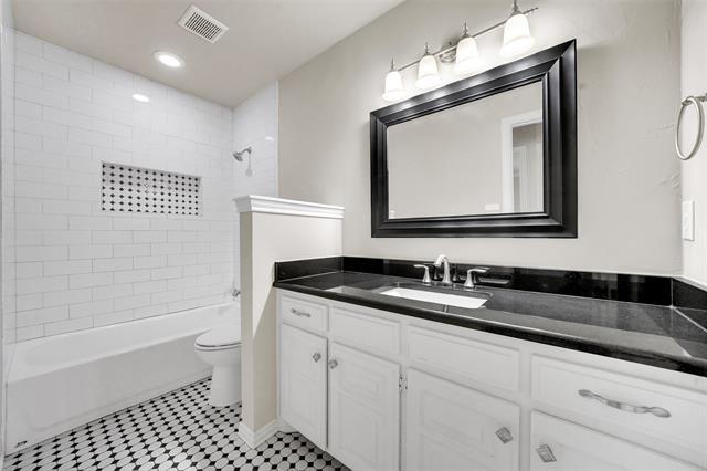 Building Photo - 120 Timber Ridge Dr