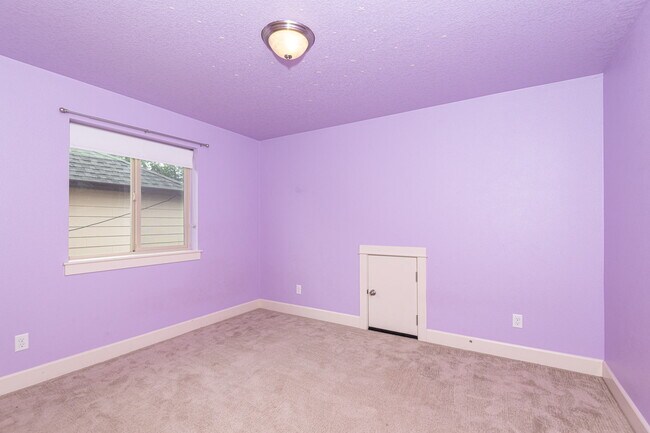 Building Photo - 14822 SW Mulberry Dr