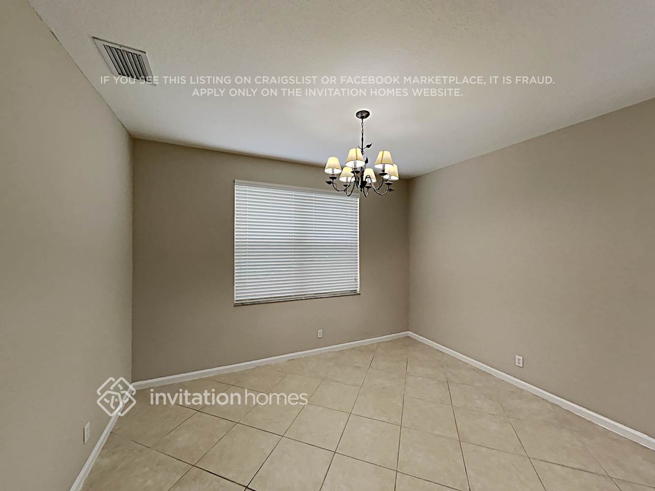 Building Photo - 7563 NW 70th Ave