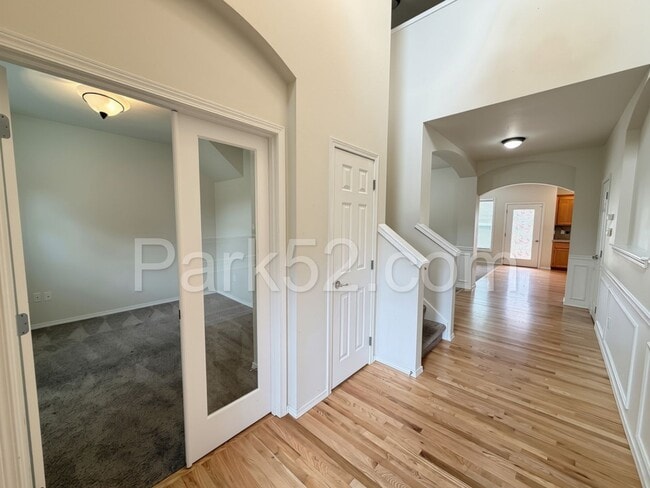 Building Photo - Puyallup 4 Bedroom 2.5 Bath Single Family Home