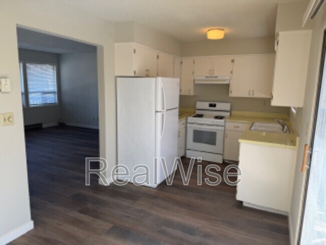 Building Photo - 217 NW 7th St