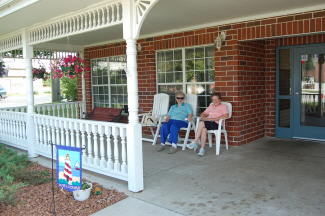 Primary Photo - Two Rivers River House for Active Adults 55+