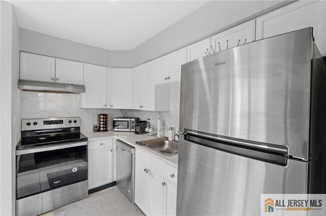 Building Photo - 3001 Revere Ct