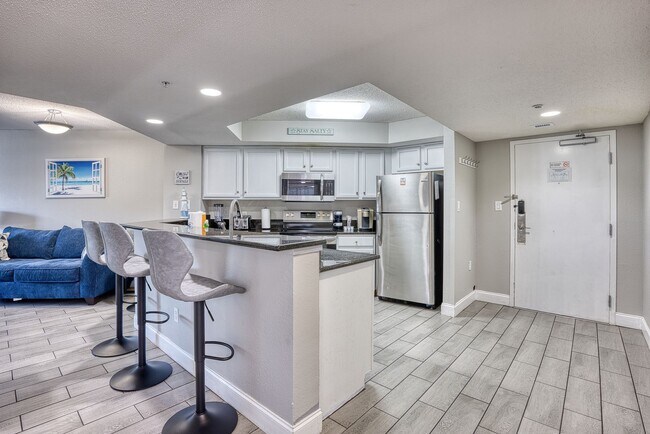 Building Photo - Oceanview Retreat at the Beach