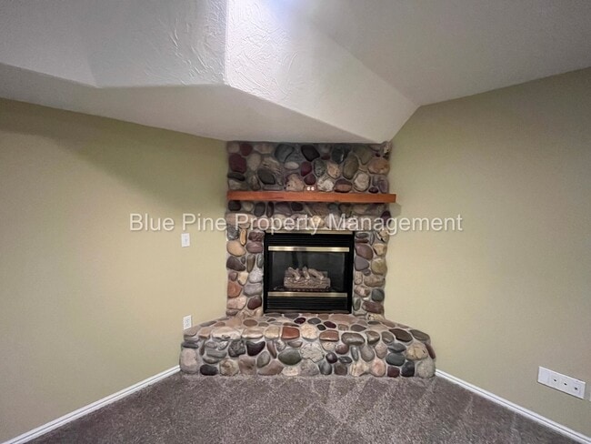Building Photo - 4342 Williamsburg Ln