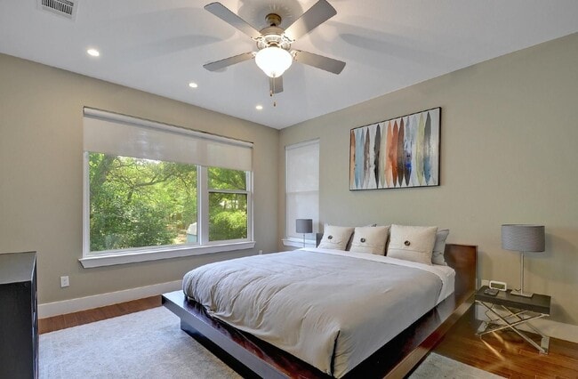 Building Photo - 2111 Melridge Pl