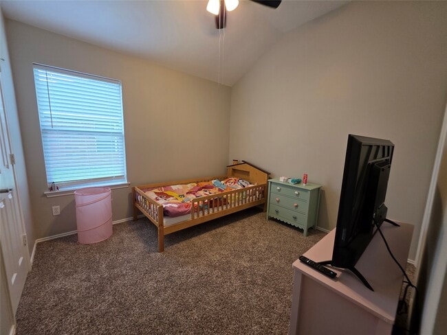 Building Photo - 2108 Goldfinch Ln