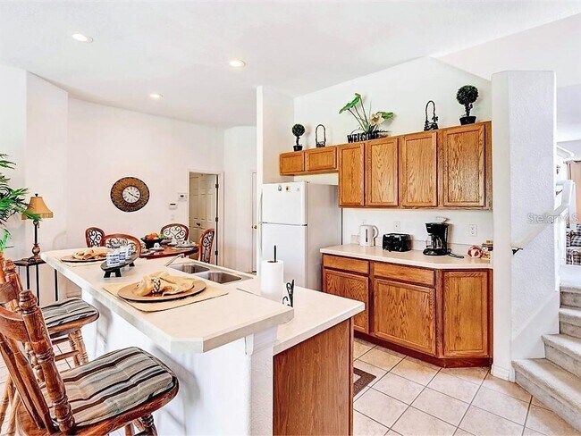 Building Photo - 153 Vizcay Way