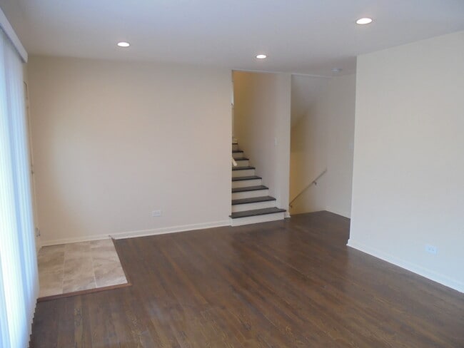Building Photo - 4513 David Ln