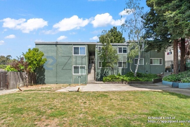Building Photo - 24035 2nd St