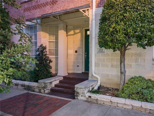 Building Photo - 2331 Worthington St