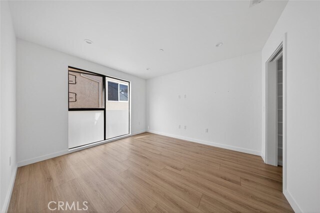 Building Photo - 534 E San Jose Ave