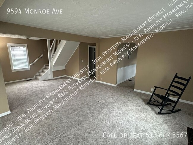 Building Photo - 9594 Monroe Ave