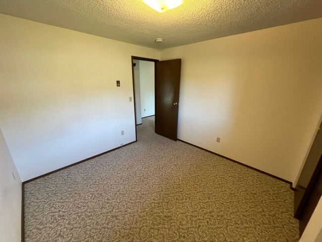 Building Photo - 3801 37th Drive