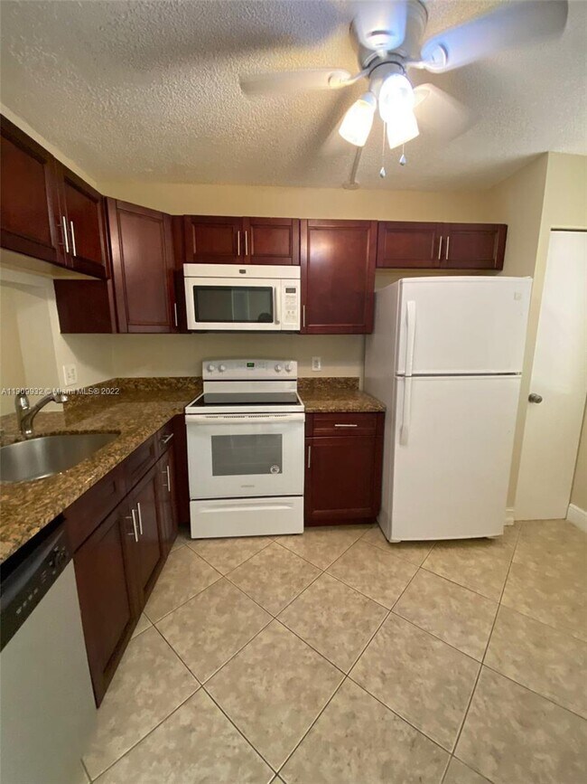 Building Photo - 1226 S Military Trail