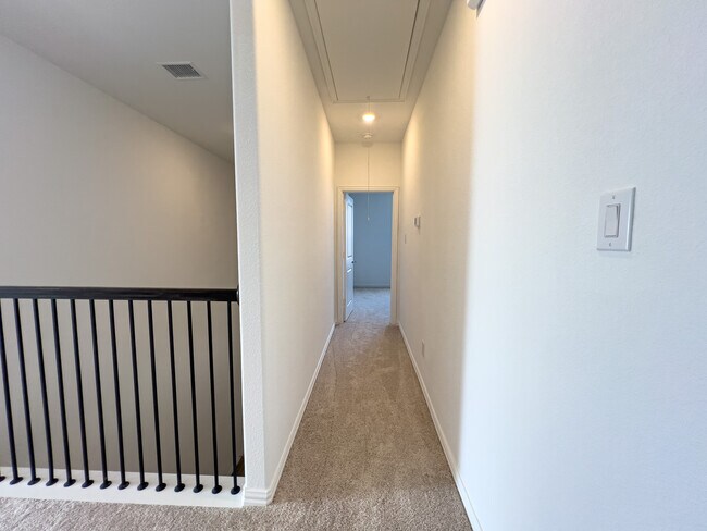 Building Photo - 2533 Olvera Ct