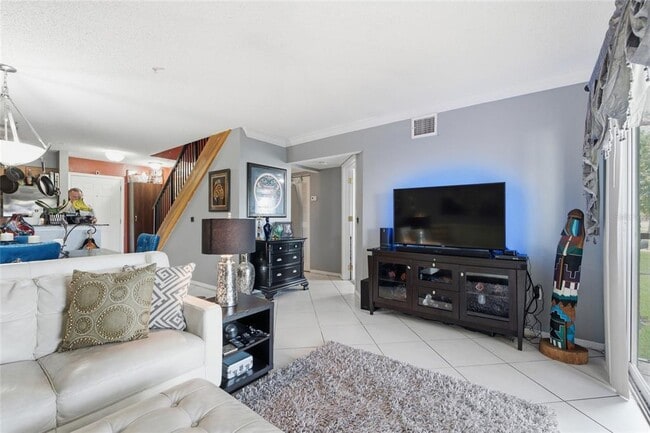 Building Photo - 2400 Feather Sound Dr