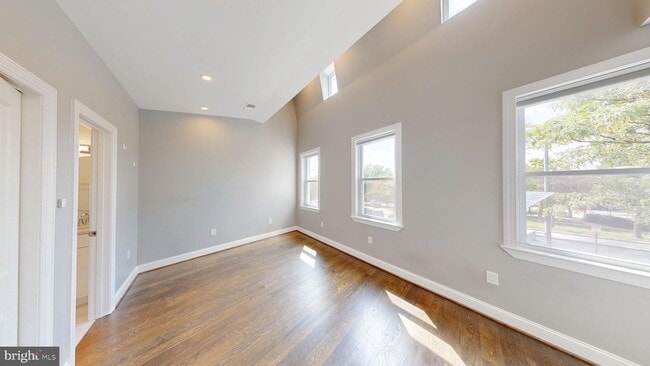 Building Photo - 4023 New Hampshire Ave NW