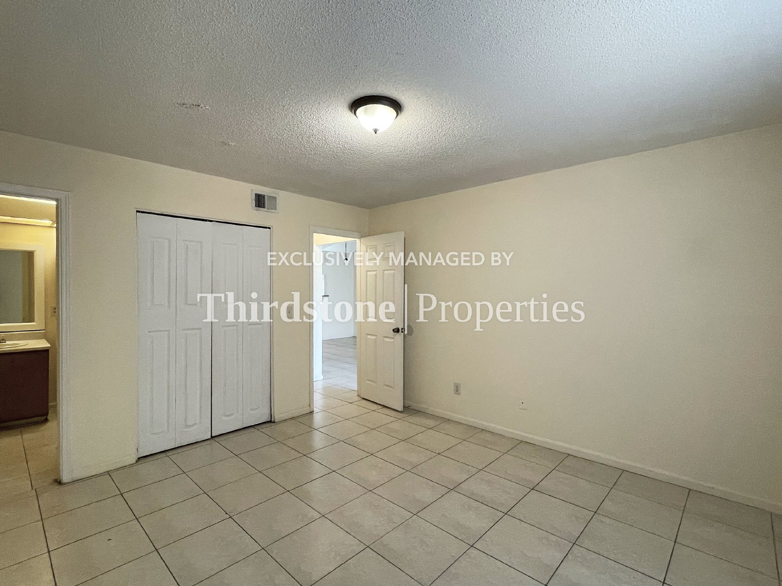 Building Photo - 5128 Indian Lakes Ct