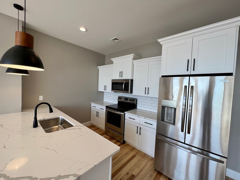 Primary Photo - 409 Lackawanna Ave