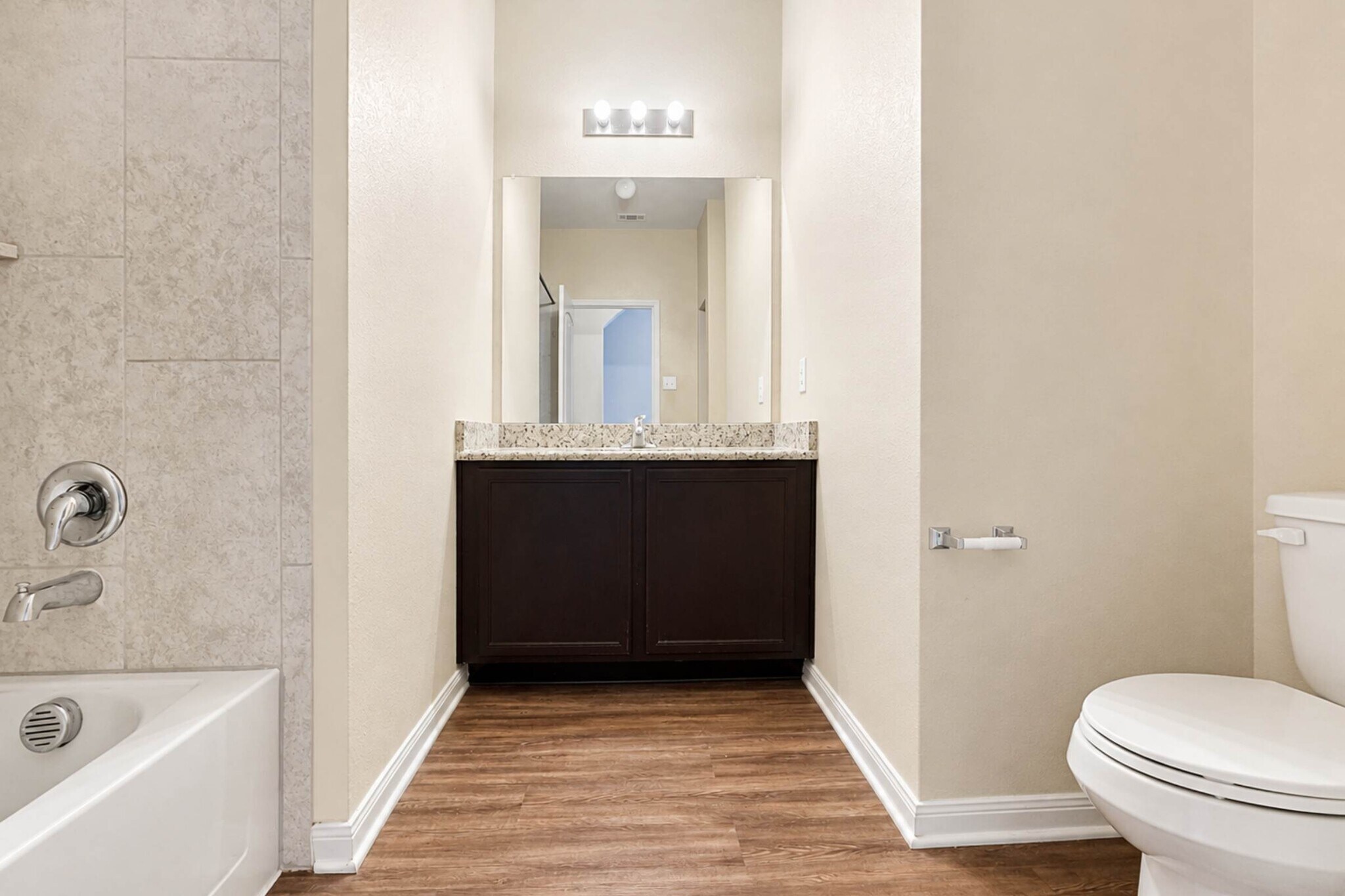 Building Photo - 1602 Kim Loan Dr
