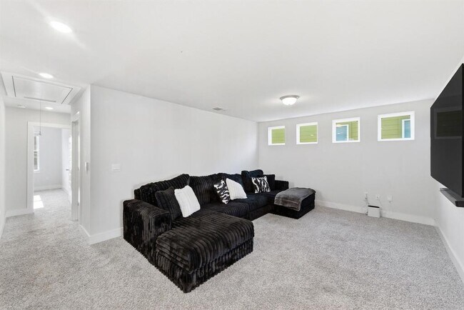 Building Photo - 7416 Travertine Spring Dr