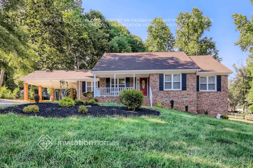 Building Photo - 6837 Van De Rohe Dr